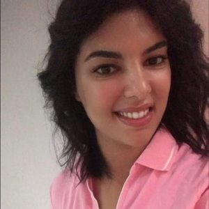 Meet your Posher, Sirine